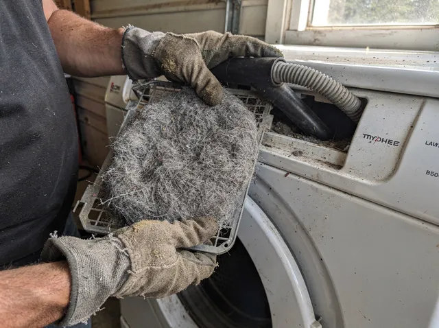 Cleaning Dryer Lint Trap in Killingly, CT